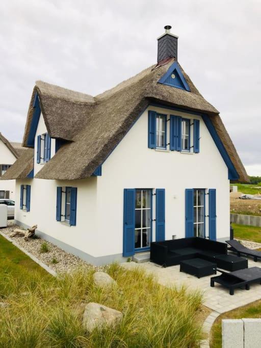 Reetdachhaus Seasons Mit Kamin & Sauna Groß Schwansee Exterior foto