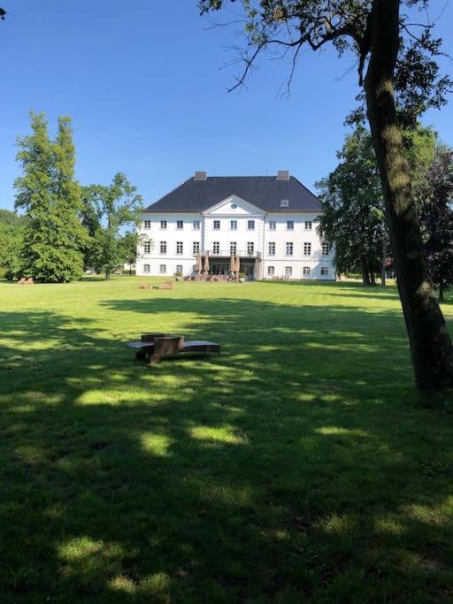 Reetdachhaus Seasons Mit Kamin & Sauna Groß Schwansee Exterior foto